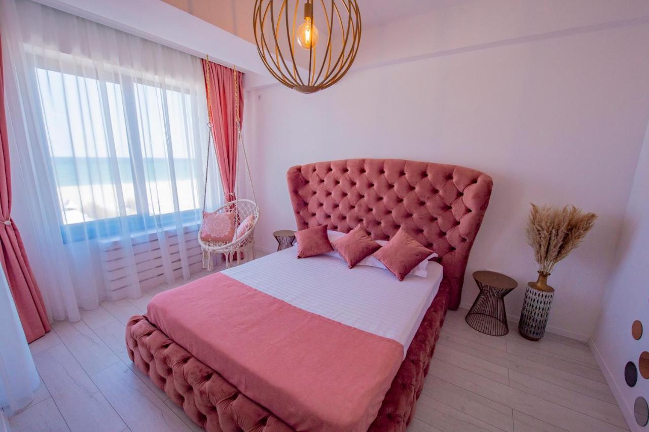 Apartamento Summerland Luxury Velvet Front Sea View Mamaia Exterior foto
